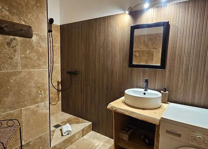 T2 Paisible Quartier Vigna Majo, Apartment *