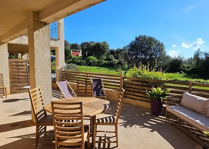 T2 Paisible Quartier Vigna Majo, Apartment