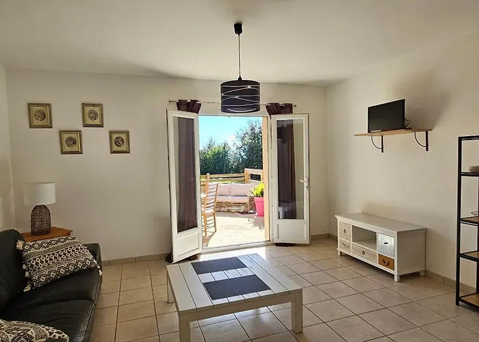 T2 Paisible Quartier Vigna Majo, Olmeto (Corsica)