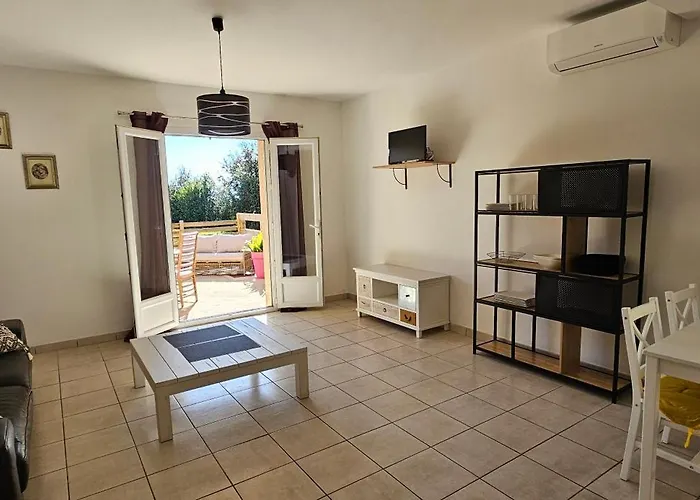 T2 Paisible Quartier Vigna Majo, * Olmeto (Corsica)